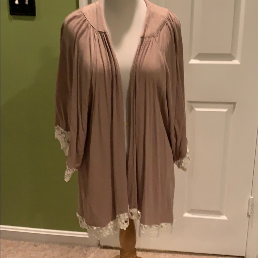 Gorgeous kimono NWOT